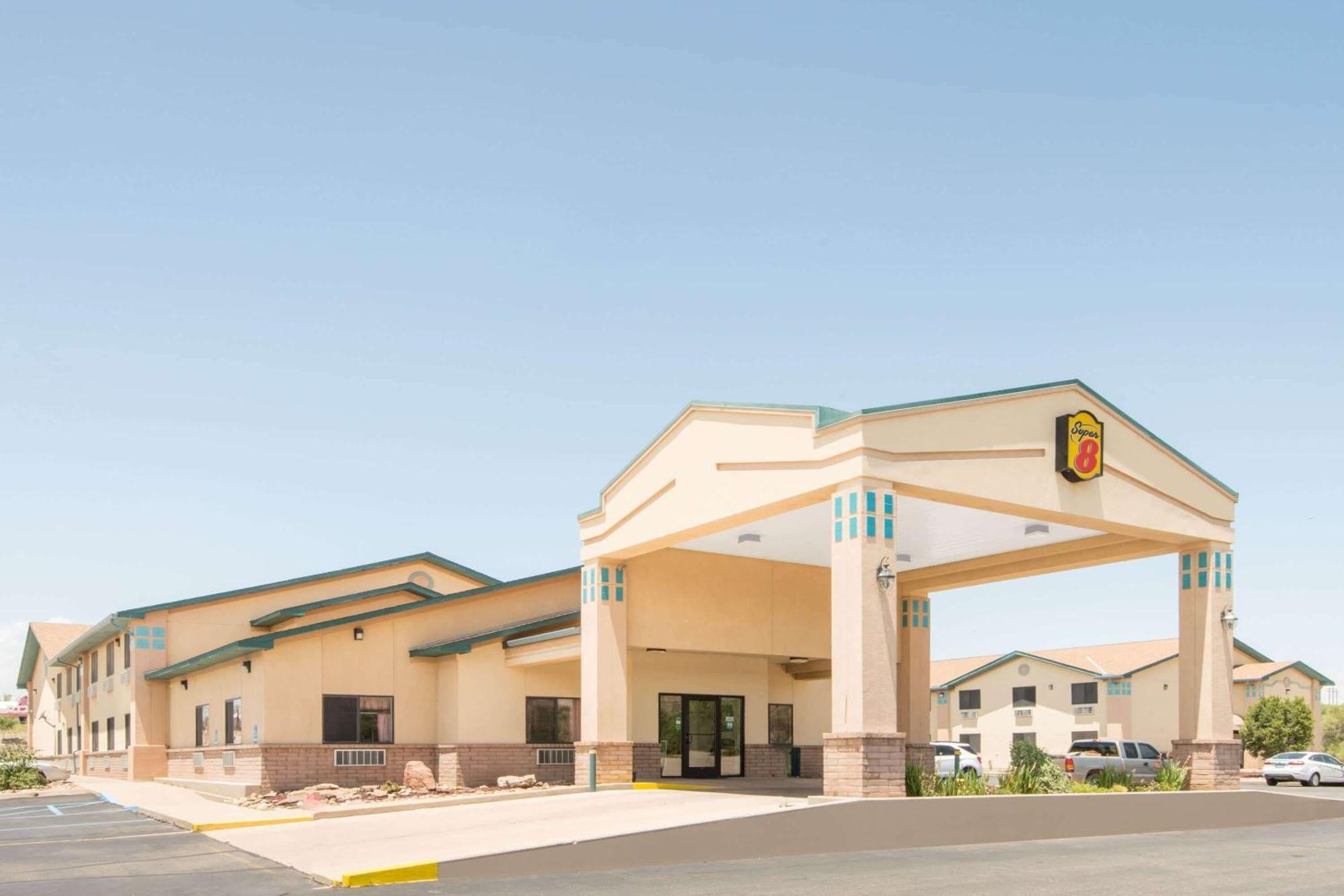 Super 8 By Wyndham Santa Rosa Hotel Exterior foto