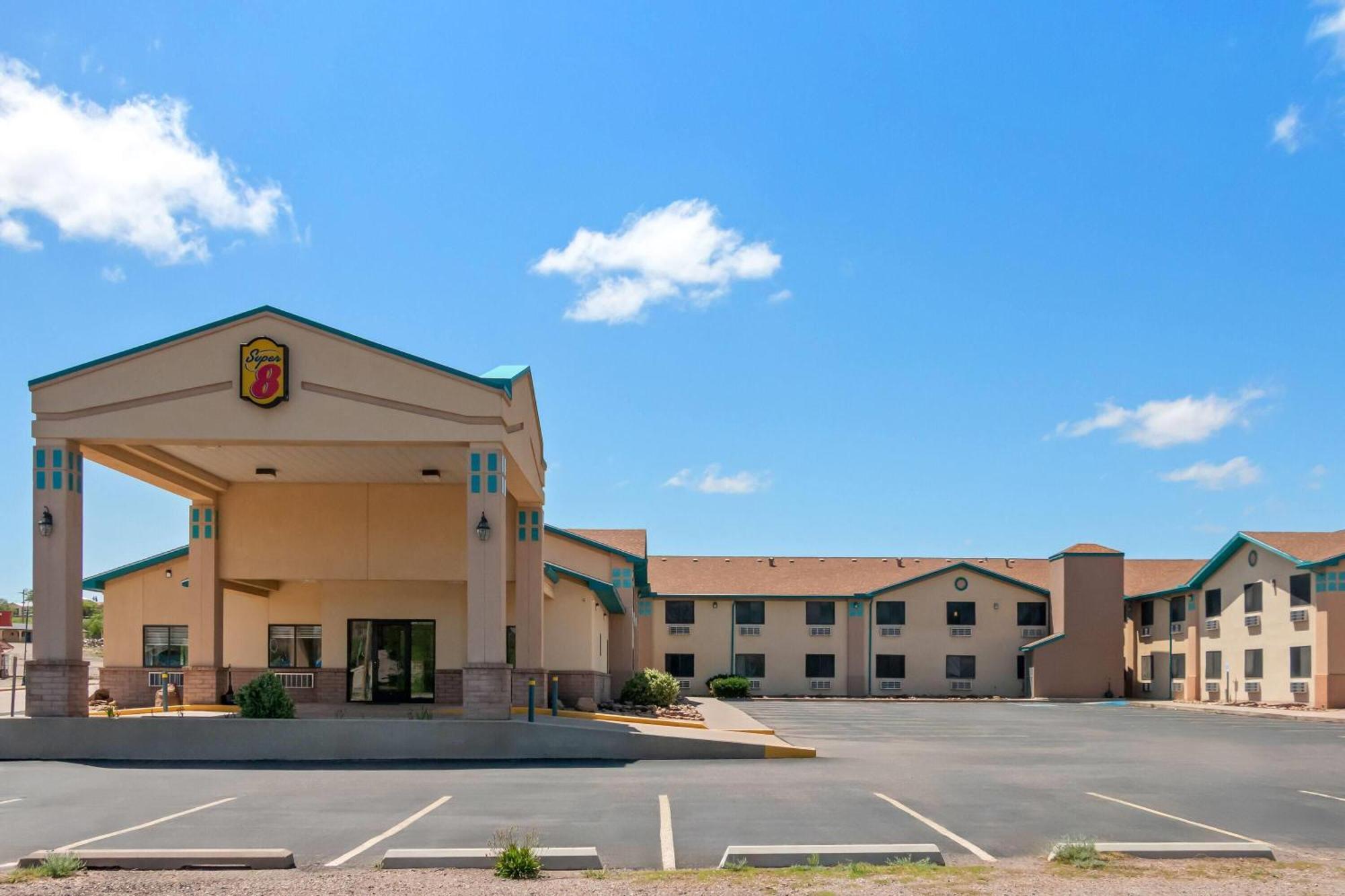 Super 8 By Wyndham Santa Rosa Hotel Exterior foto