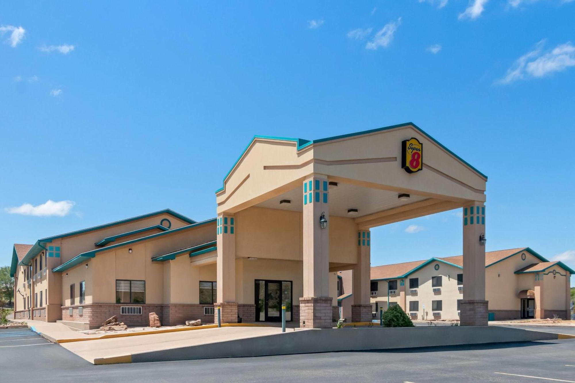 Super 8 By Wyndham Santa Rosa Hotel Exterior foto